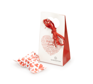 Valentine Heart shaped handle Bag 4 chocolates